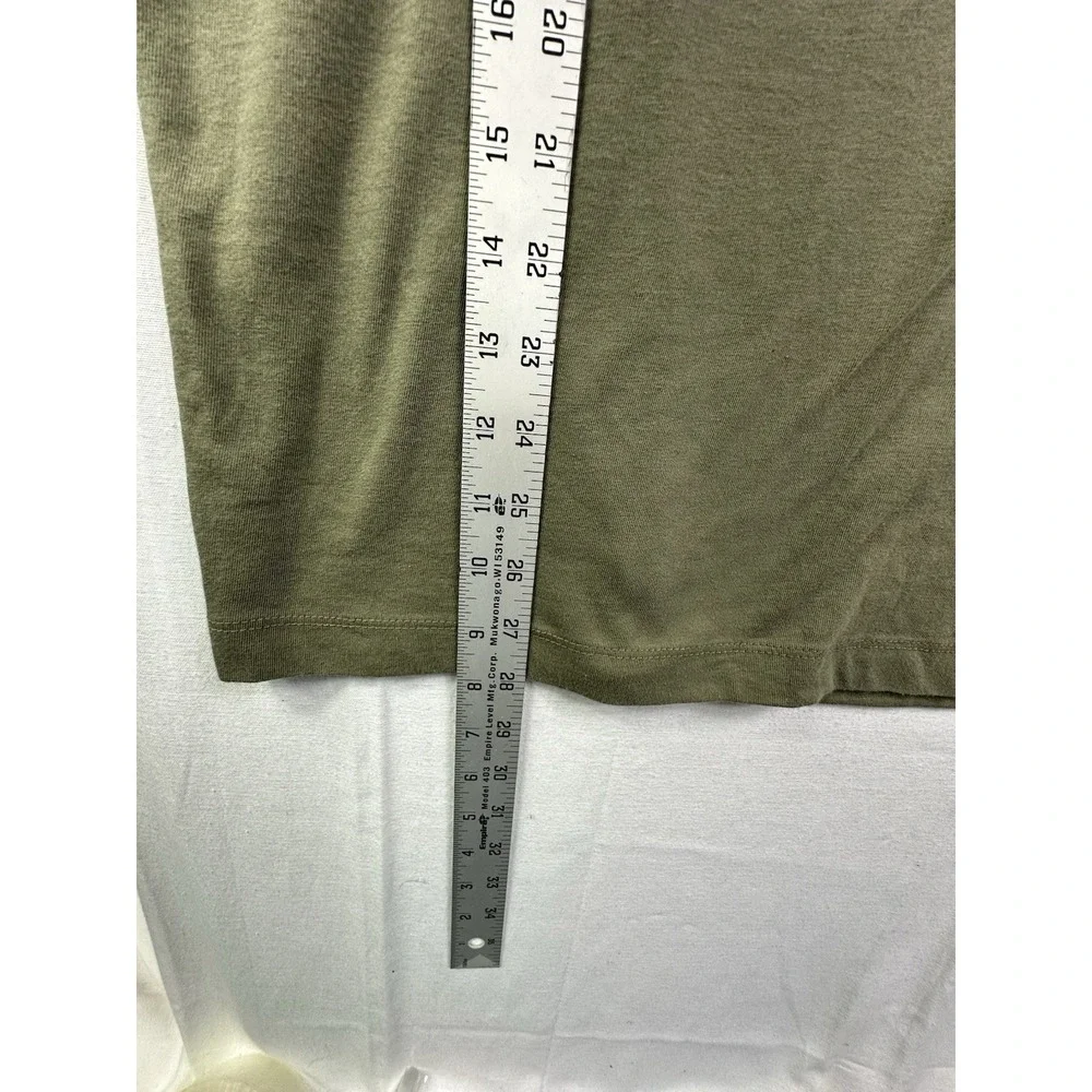 True Religion Men's shinny Tri Buddha Box Logo T-Shirt Size L large NWT Green‎